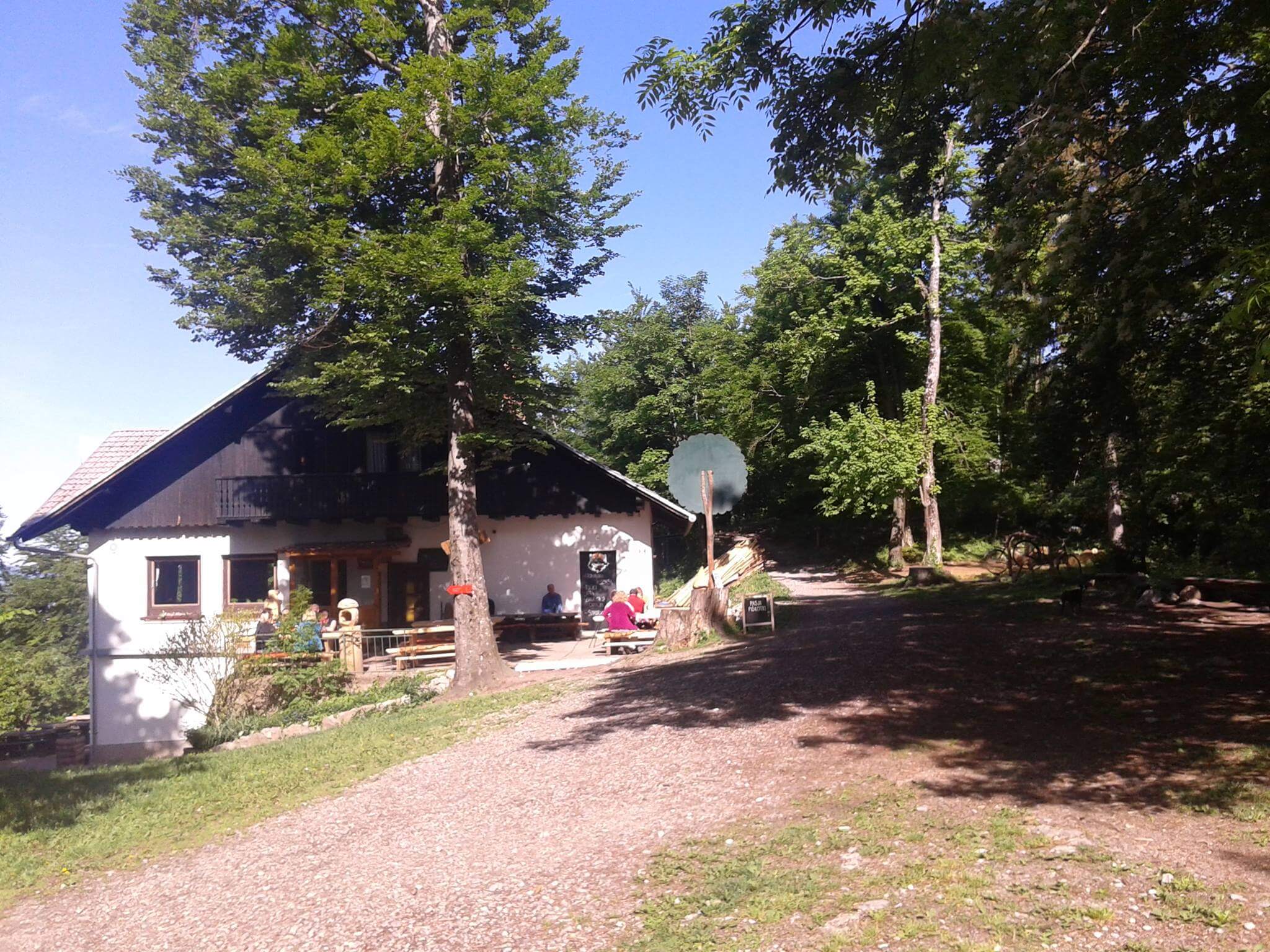 Rašica - Planinski dom Rašiške čete (631 m)