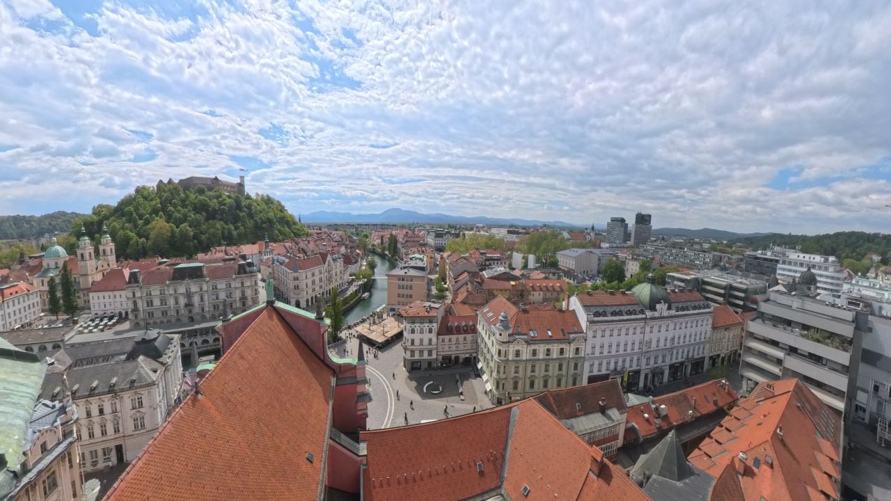 Stara Ljubljana - Tromostovje (286 m)
